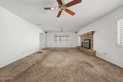 5618 W Belmont Avenue, Glendale, AZ 85301 - Photo 8