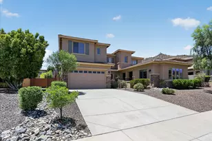 6931 W Dale Ln, Peoria, AZ 85383 - Photo 2