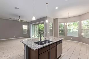 3059 N 33rd Pl, Phoenix, AZ 85018 - Photo 12
