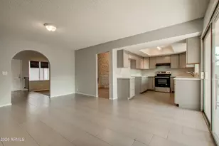 6353 W Mission Ln, Glendale, AZ 85302 - Photo 6