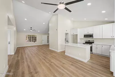 18637 N 46th Drive, Glendale, AZ 85308 - Photo 10