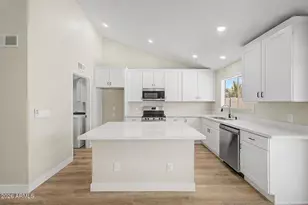 18637 N 46th Dr, Glendale, AZ 85308 - Photo 12