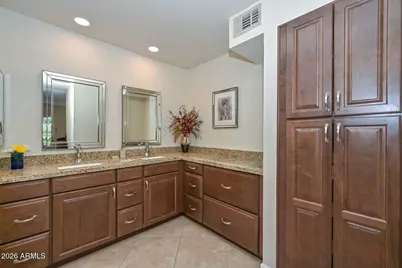 9834 W Kerry Lane, Peoria, AZ 85382 - Photo 10