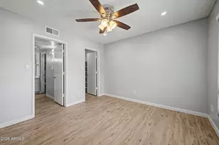 2625 E Indian School Rd, Phoenix, AZ 85016 - Photo 14