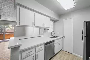 2625 E Indian School Rd, Phoenix, AZ 85016 - Photo 4