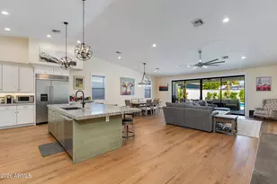 650 E Colter St, Phoenix, AZ 85012 - Photo 4