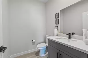 2601 E Clarendon Ave, Phoenix, AZ 85016 - Photo 16
