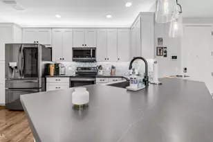 2511 W Queen Creek Rd, Chandler, AZ 85248 - Photo 8