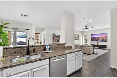 4212 E Washington Court, Gilbert, AZ 85234 - Photo 6