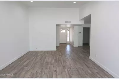 2528 W Sweetwater Avenue, Phoenix, AZ 85029 - Photo 18