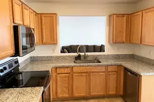 17646 N 6th Ave, Phoenix, AZ 85023 - Photo 4