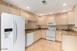 15252 N 100th St, Scottsdale, AZ 85260 - Photo 12