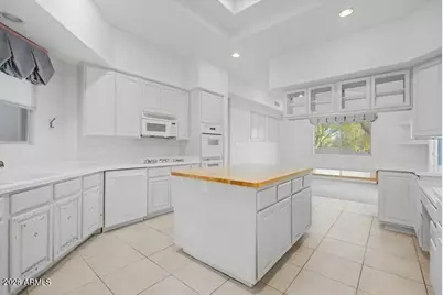 25249 N Ranch Gate Road, Scottsdale, AZ 85255 - Photo 18
