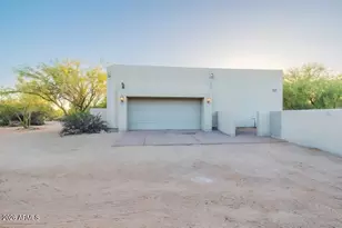 25249 N Ranch Gate Rd, Scottsdale, AZ 85255 - Photo 2