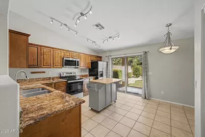 7019 W Phelps Road, Peoria, AZ 85382 - Photo 8