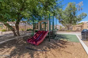10823 N 70th Ave, Peoria, AZ 85345 - Photo 16