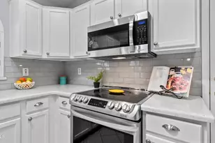 17810 N Phoenician Dr, Surprise, AZ 85374 - Photo 4