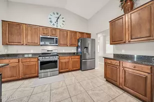 8039 W Briden Ln, Peoria, AZ 85383 - Photo 16
