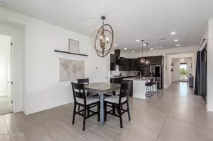 837 E Monte Wy, Phoenix, AZ 85042 - Photo 12