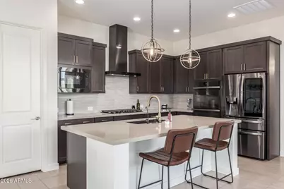 837 E Monte Way, Phoenix, AZ 85042 - Photo 14