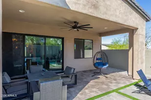 837 E Monte Wy, Phoenix, AZ 85042 - Photo 36