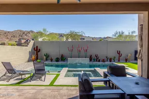 837 E Monte Wy, Phoenix, AZ 85042 - Photo 36