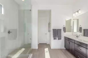 837 E Monte Wy, Phoenix, AZ 85042 - Photo 24