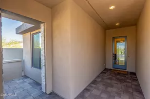837 E Monte Wy, Phoenix, AZ 85042 - Photo 4