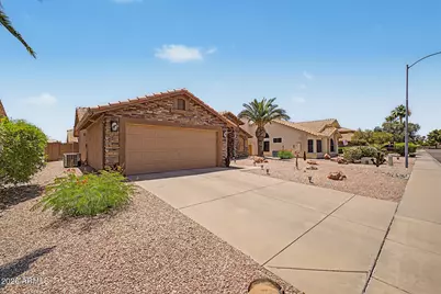 9117 W Tonto Lane, Peoria, AZ 85382 - Photo 2