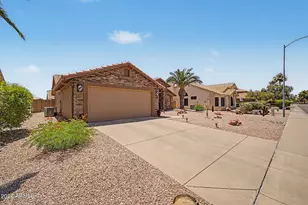 9117 W Tonto Ln, Peoria, AZ 85382 - Photo 2