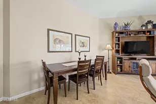 10429 W Hutton Dr, Sun City, AZ 85351 - Photo 10