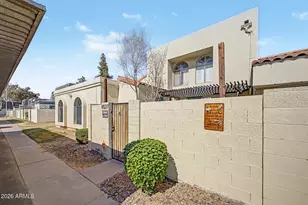 8037 N 32nd Dr, Phoenix, AZ 85051 - Photo 2
