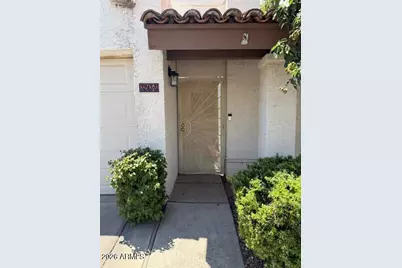 3243 N 38th Street #3, Phoenix, AZ 85018 - Photo 2