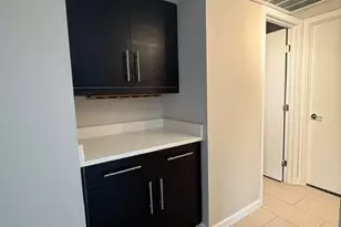 3243 N 38th St, Phoenix, AZ 85018 - Photo 10