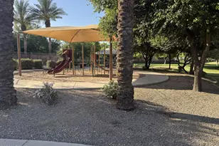 7264 W Cactus Wren Dr, Glendale, AZ 85303 - Photo 10