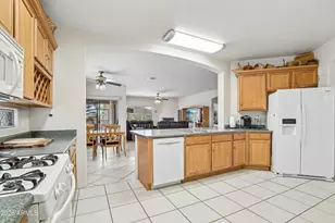 3953 W Mustang Ct, Eloy, AZ 85131 - Photo 12
