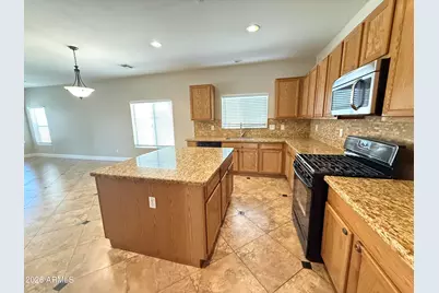 2208 N 93rd Lane, Phoenix, AZ 85037 - Photo 8
