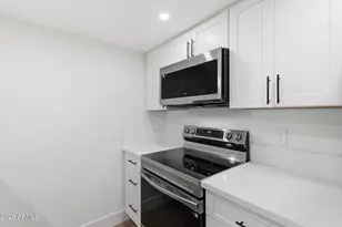 2515 N 52nd St, Phoenix, AZ 85008 - Photo 12