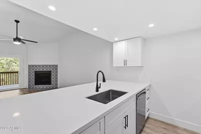 2515 N 52nd Street #207, Phoenix, AZ 85008 - Photo 1