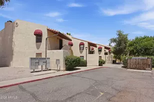 2515 N 52nd St, Phoenix, AZ 85008 - Photo 2