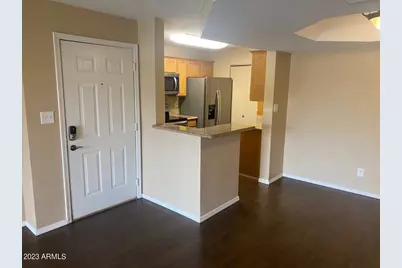 1880 E Morten Avenue #106, Phoenix, AZ 85020 - Photo 4