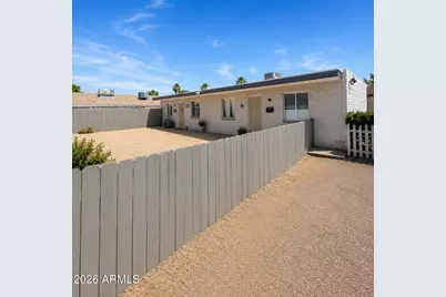 1812 N 31st Place, Phoenix, AZ 85008 - Photo 2