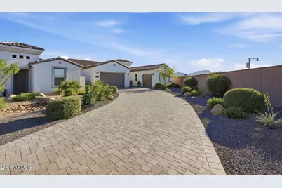 17775 W Guthrie Street, Surprise, AZ 85388 - Photo 12
