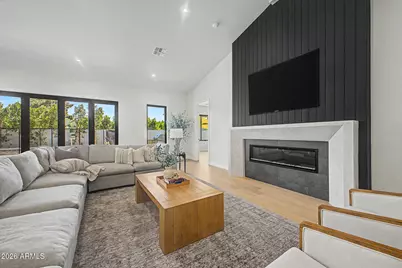 5145 E Pinchot Avenue, Phoenix, AZ 85018 - Photo 2