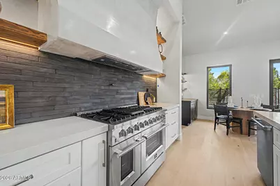 5145 E Pinchot Avenue, Phoenix, AZ 85018 - Photo 12