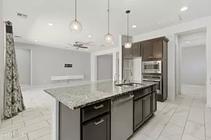 1083 E Holland Park Dr, Gilbert, AZ 85297 - Photo 10