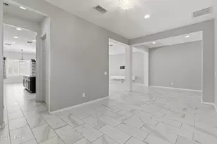 1083 E Holland Park Dr, Gilbert, AZ 85297 - Photo 8
