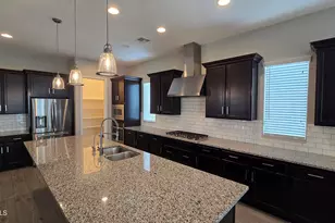 18351 W Mercer Ln, Surprise, AZ 85388 - Photo 32