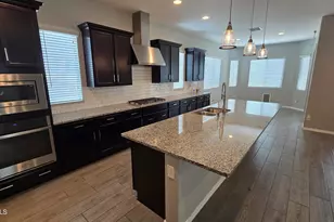 18351 W Mercer Ln, Surprise, AZ 85388 - Photo 14