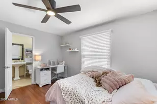 302 W Pine Valley Dr, Phoenix, AZ 85023 - Photo 34